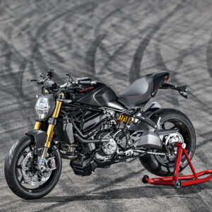 Ducati Monster 1200 S BOB MY20 Ambience